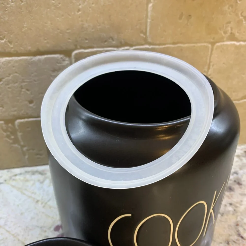 Rae Dunn Cookie Jar - Black 🍪🍪🍪